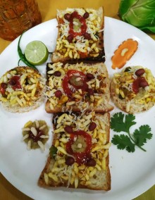 Bhel Sandwich